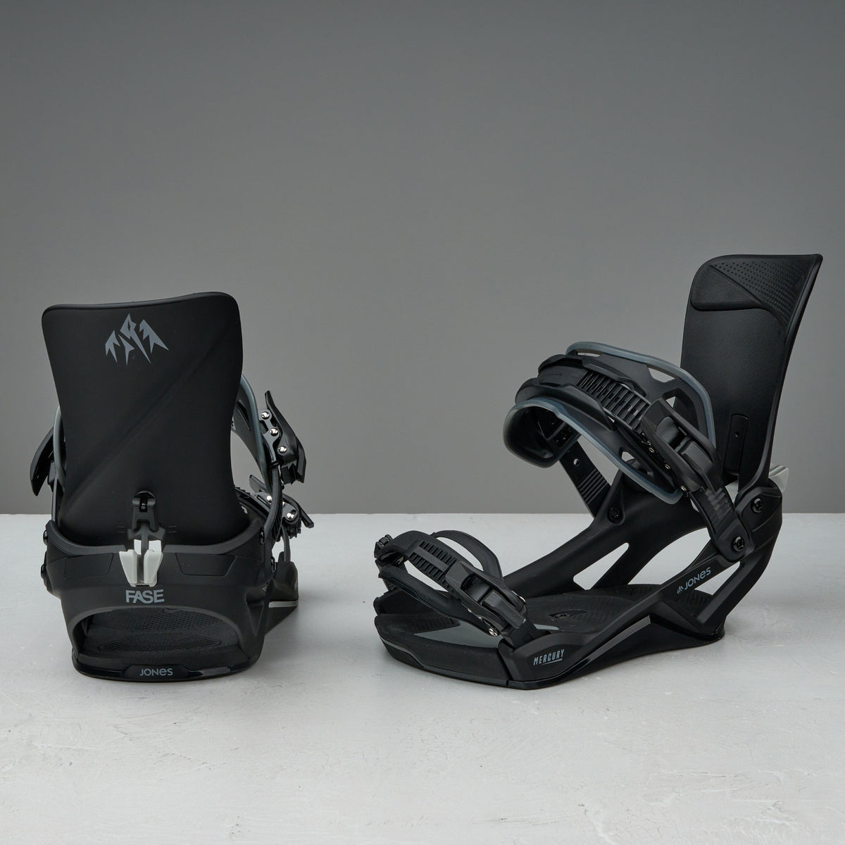 Jones-Fase-Black_1_1200x1200.