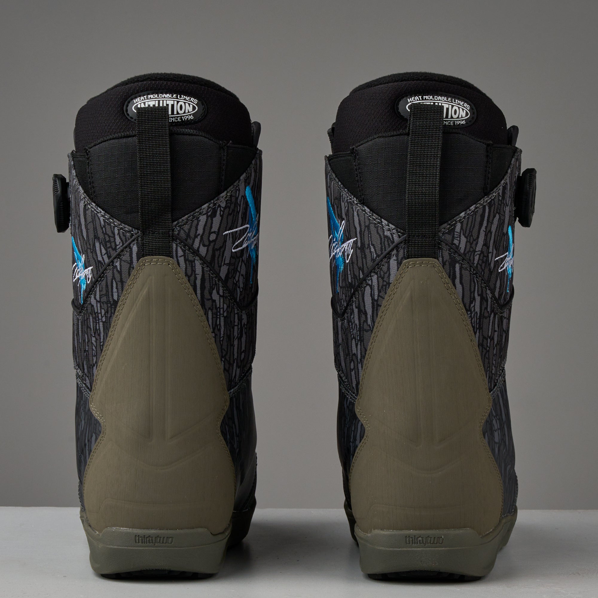 THIRTYTWO LASHED POWELL 27cm スノーボードブーツ MEN'S LASHED DOUBLE BOA® X POWELL SNOWBOARD BOOTS - ThirtyTwo US