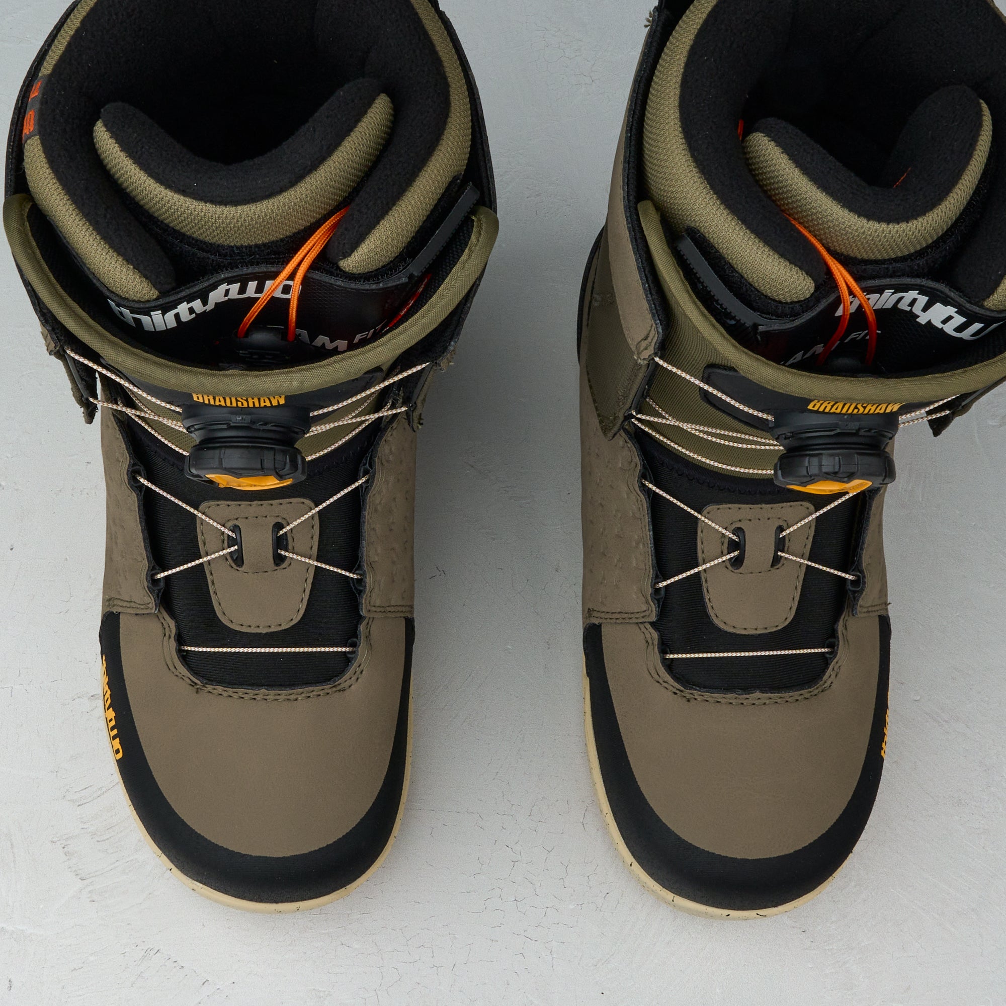 ThirtyTwo Lashed Double BOA Bradshaw Snowboard Boots 2026 – THE