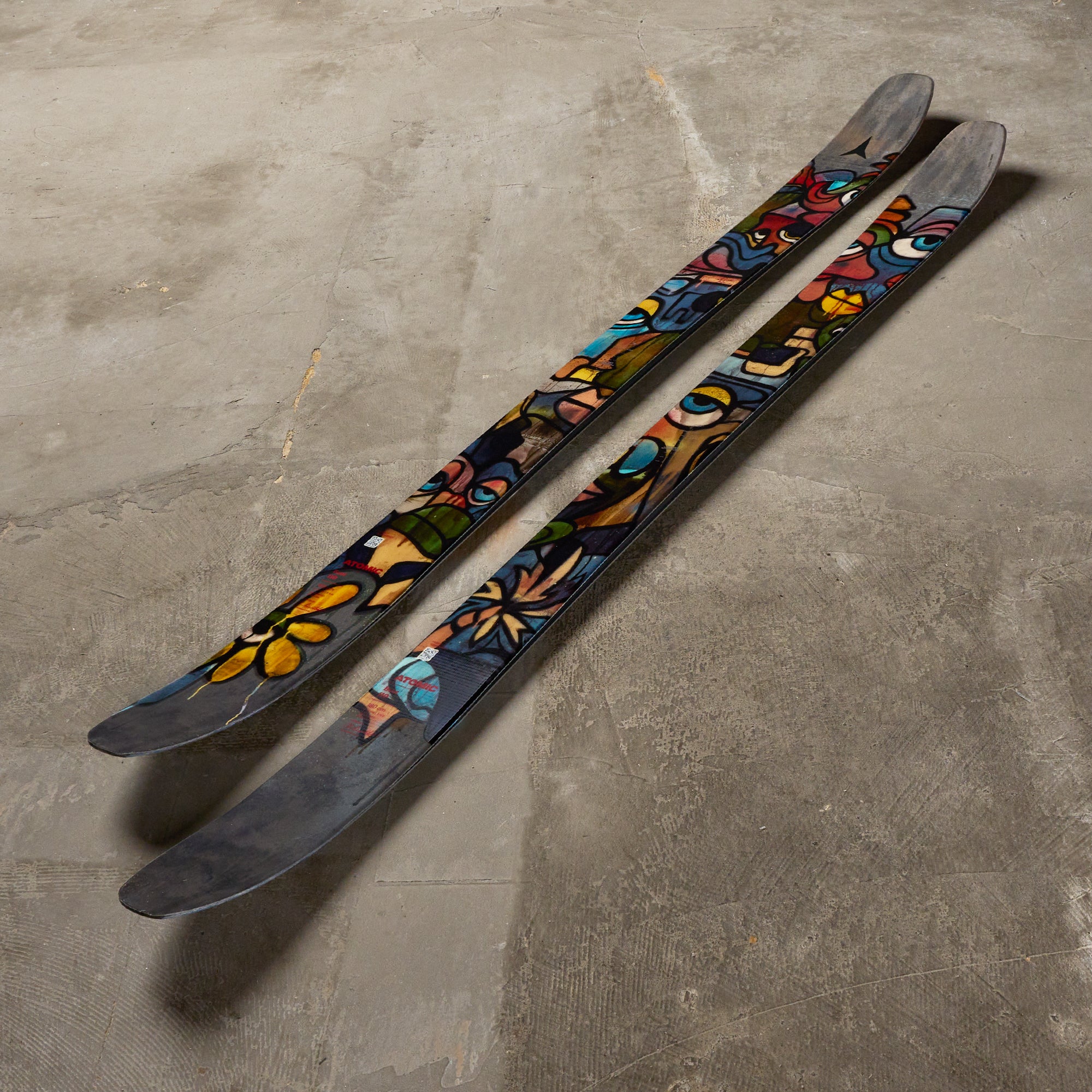 Snow Skis Best Powder Ski 2021 Gravity Hook Skis Wall Mount With