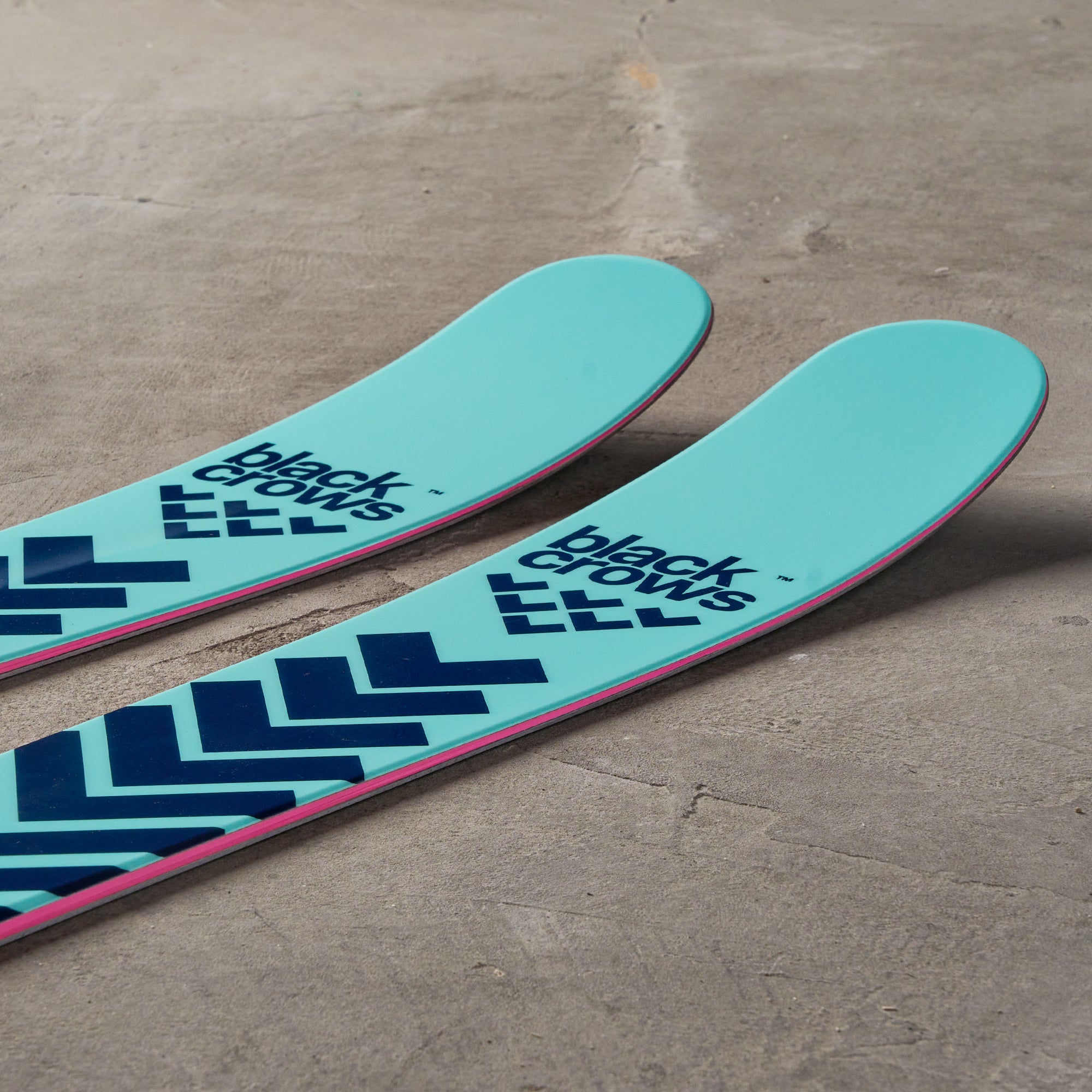 ブラック・クロウズ｜Black Crows Atris Birdie Black Crows Atris Birdie Skis Womens | Christy Sports