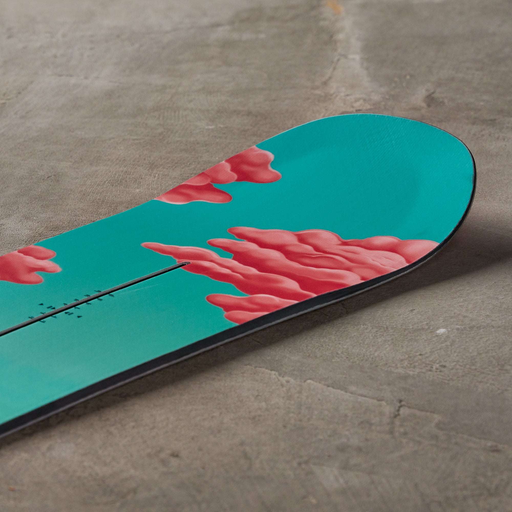 Burton Yeasayer Flying V Snowboard 2025 // Women's – THE SKI Burton Yeasayer Flying V Snowboard 2025 // Women's – THE SKI