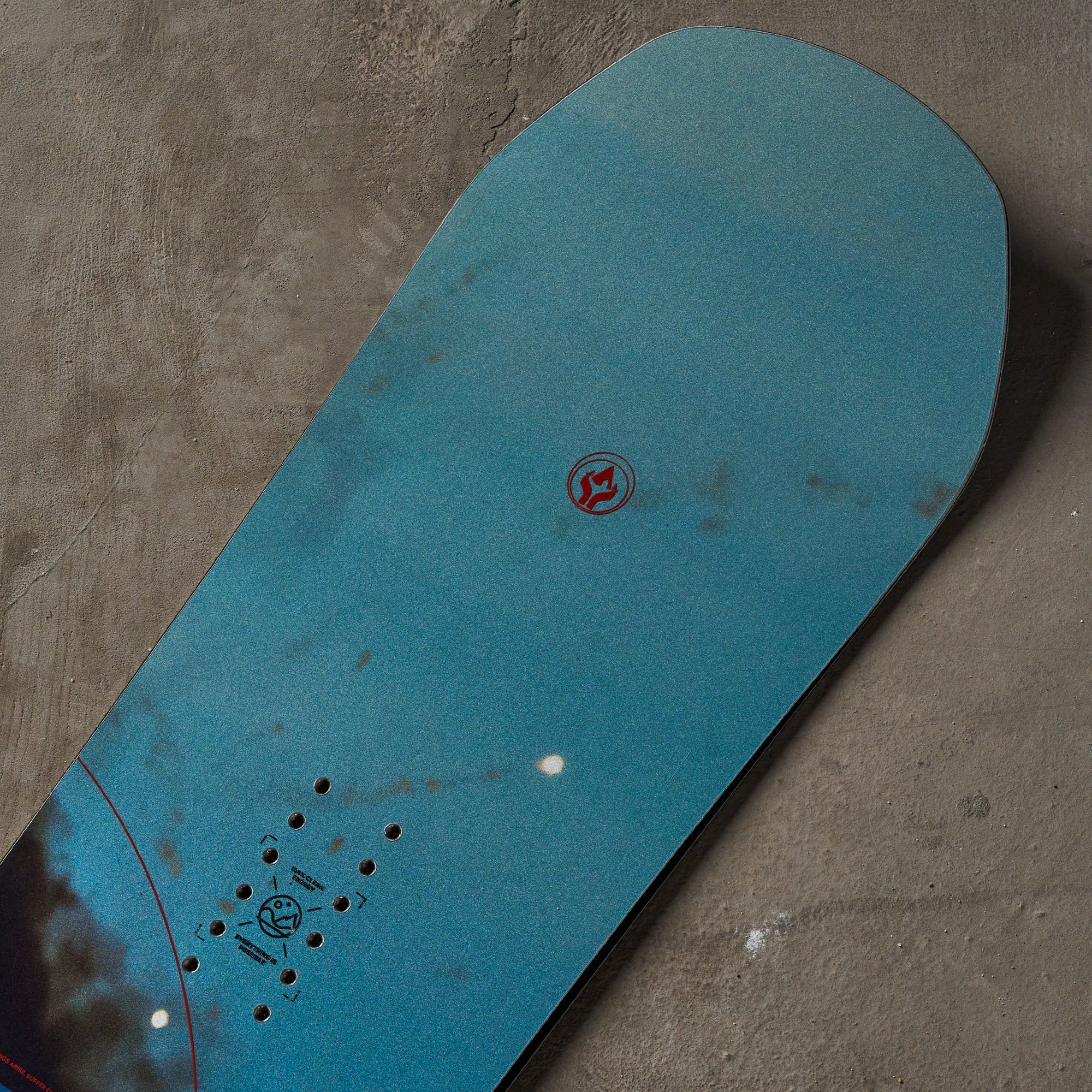 Amazon.com : CAPiTA Defenders of Awesome Snowboard, 148cm