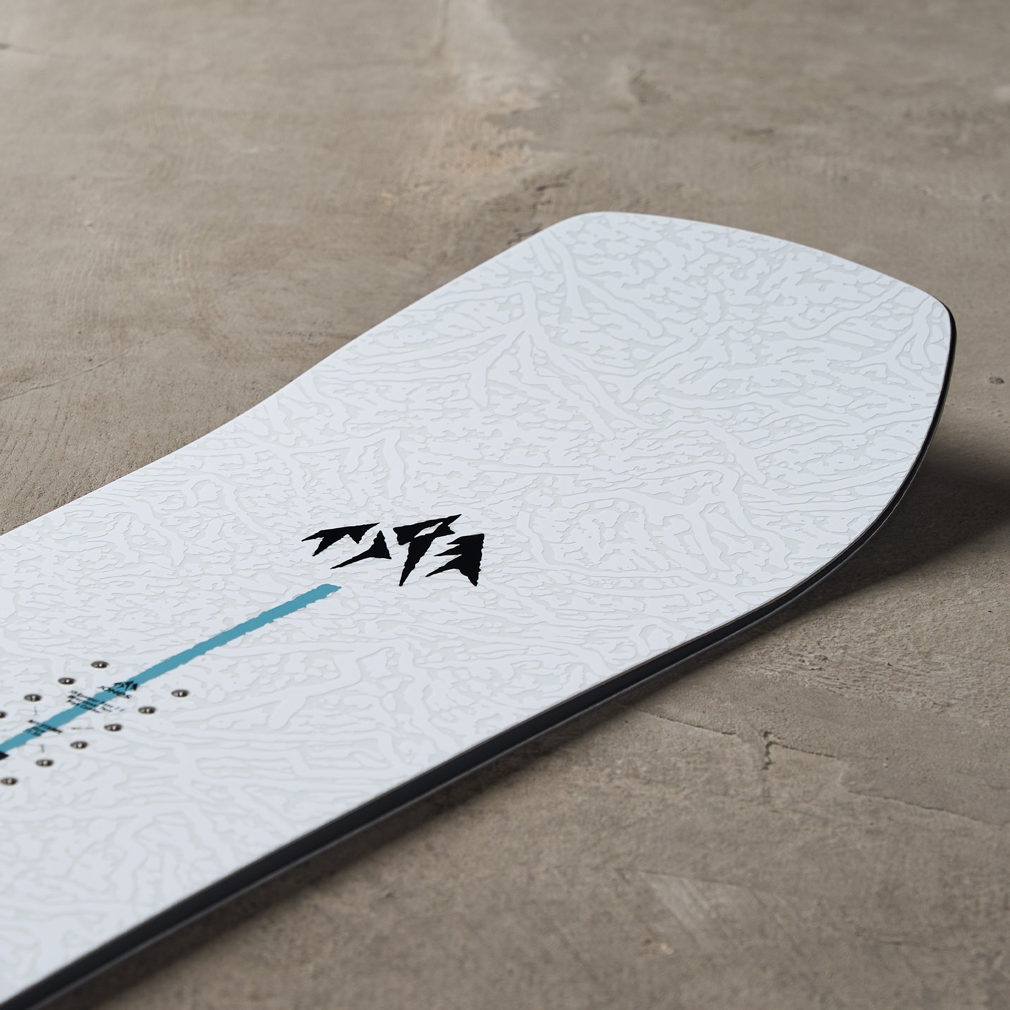 Jones Aviator 2.0 Snowboard 2026 – THE SKI MONSTER