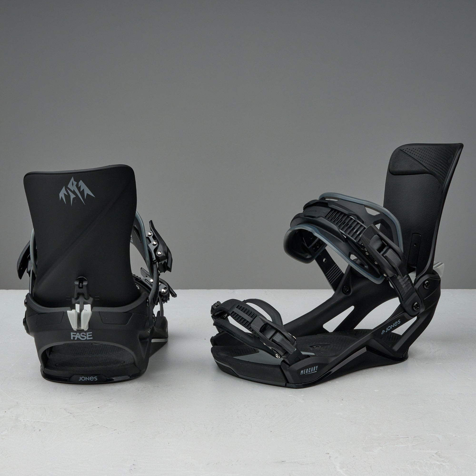 Jones-Fase-Black_1.jpg?v=