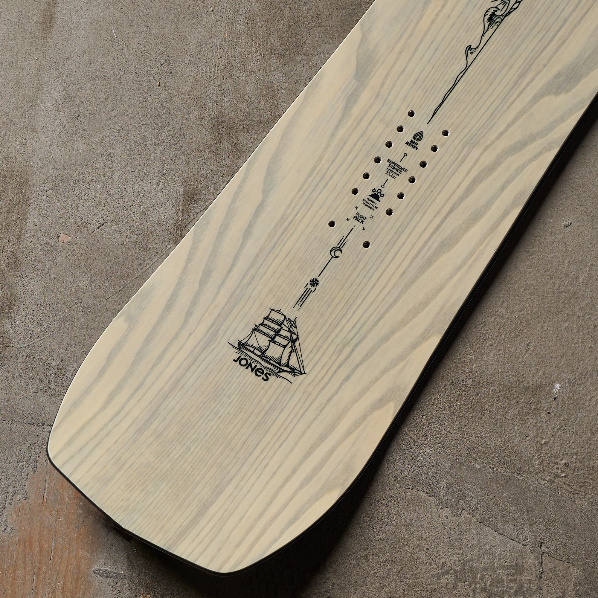 Jones Flagship Snowboard 2026 // Women's – THE SKI MONSTER