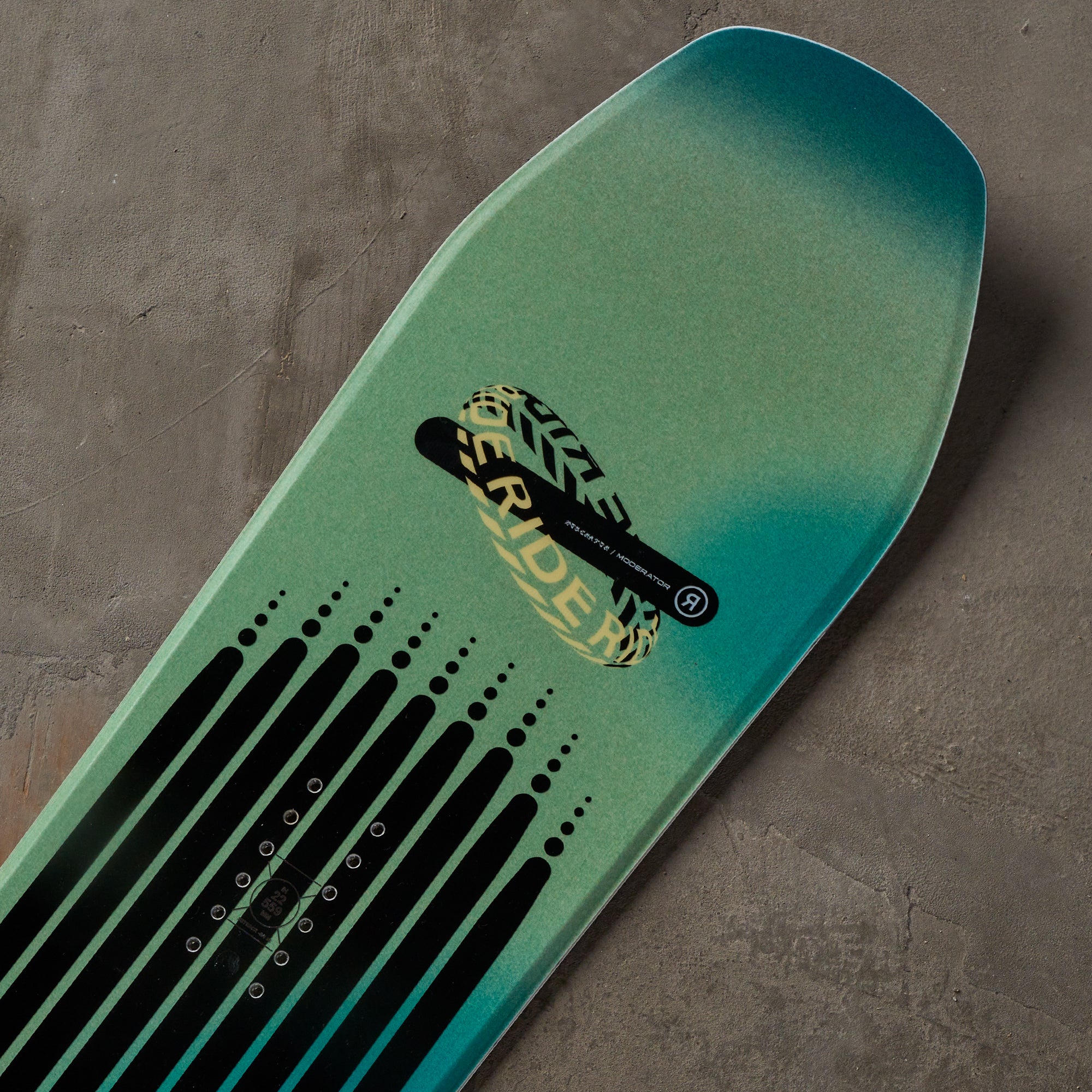 Ride Moderator Snowboard 2026 – THE SKI MONSTER
