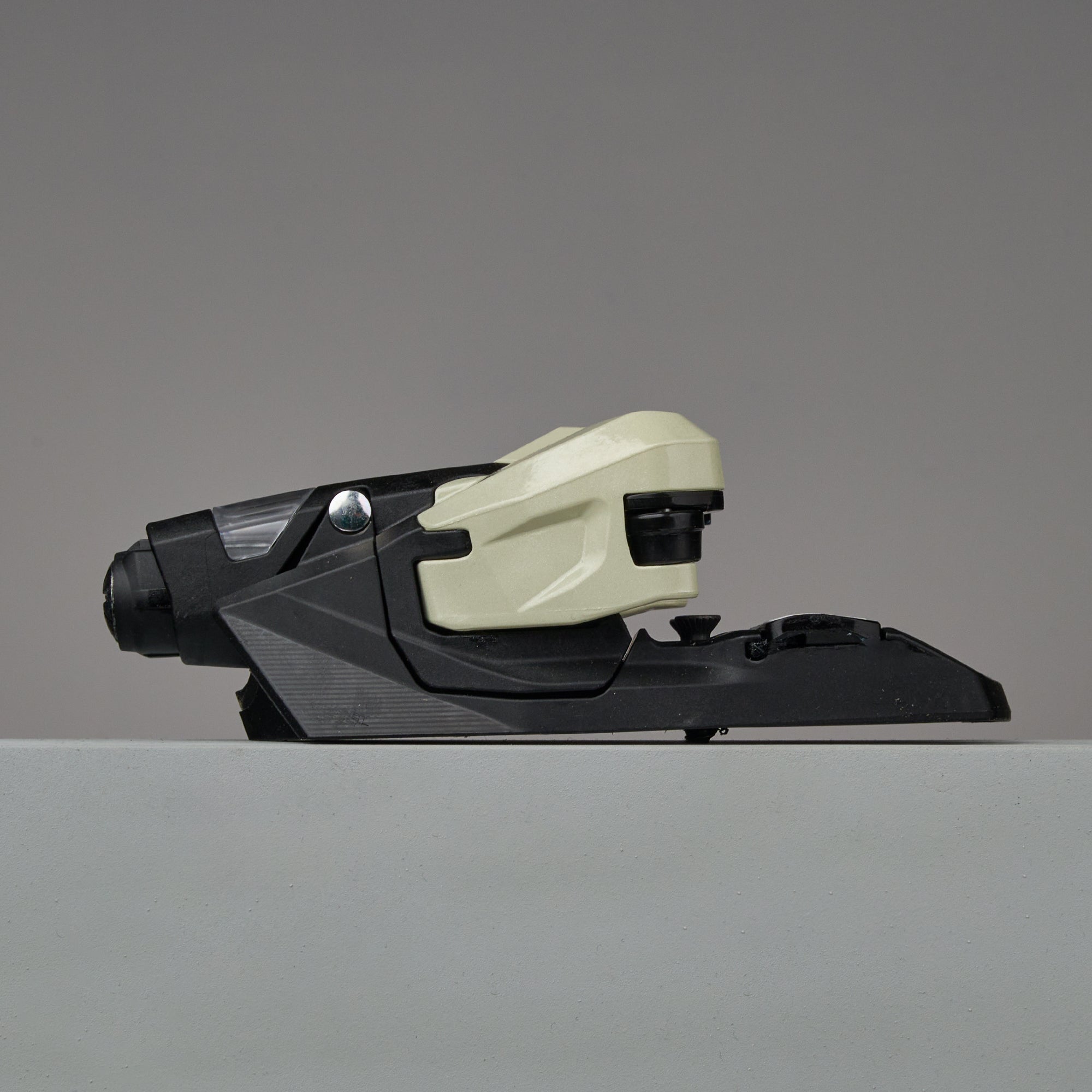 Salomon Strive 14 GW Ski Bindings 2027 – THE SKI MONSTER