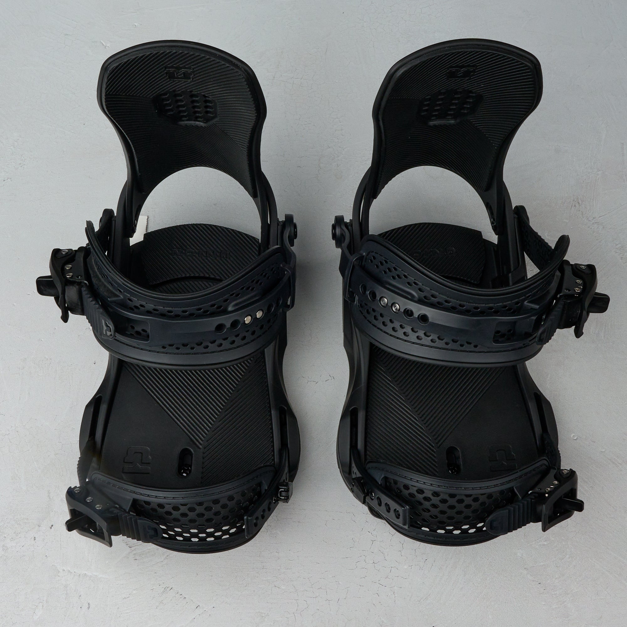 Union Trilogy Snowboard Bindings 2026 // Women's – THE SKI MONSTER