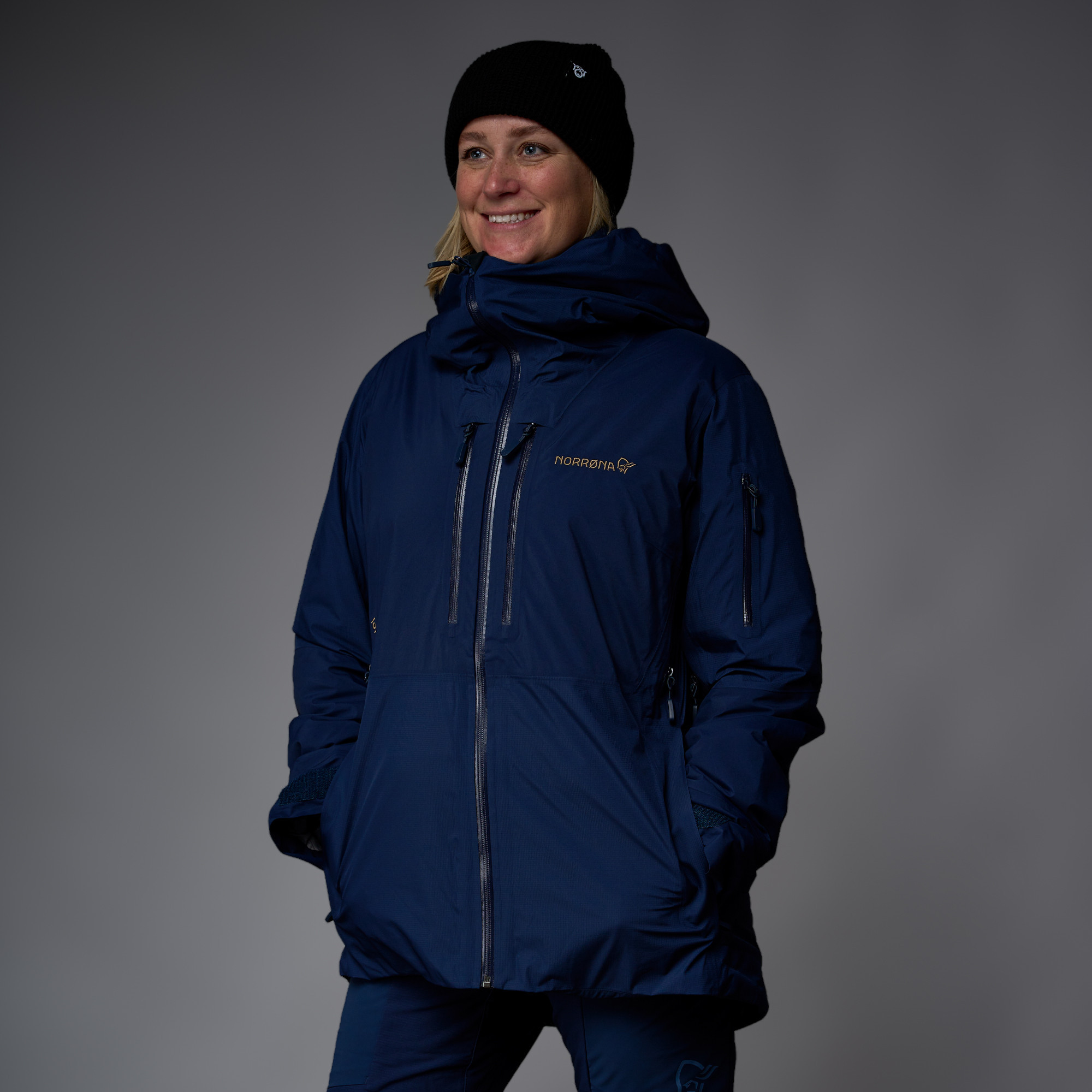 Norrona Lofoten Gore-Tex thermo100 Jacket // Women's