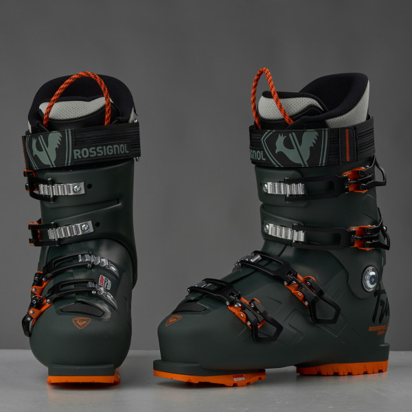 Tecnica Mach Sport EHV 120 Ski Boots 2024 | The Ski Monster