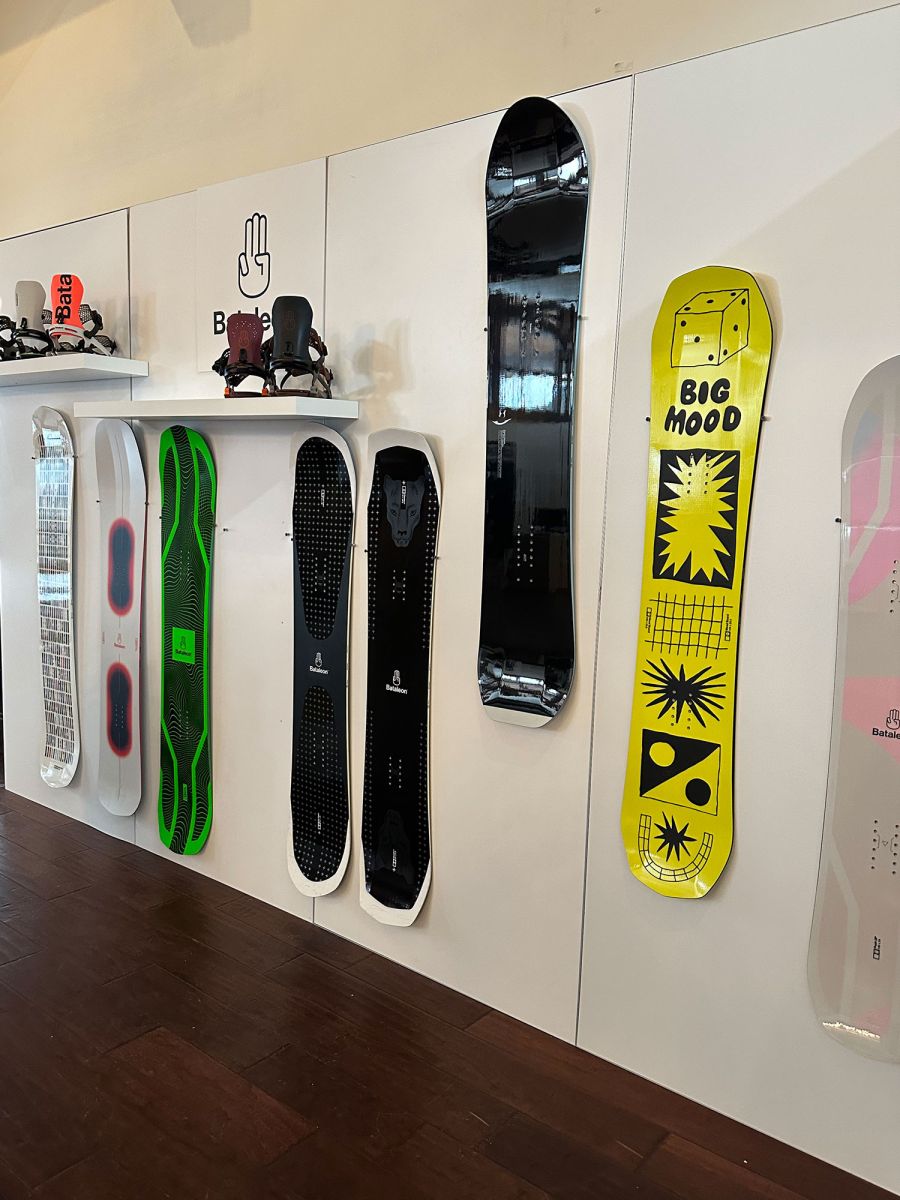 Bataleon Snowboards Interlude Booth 2024