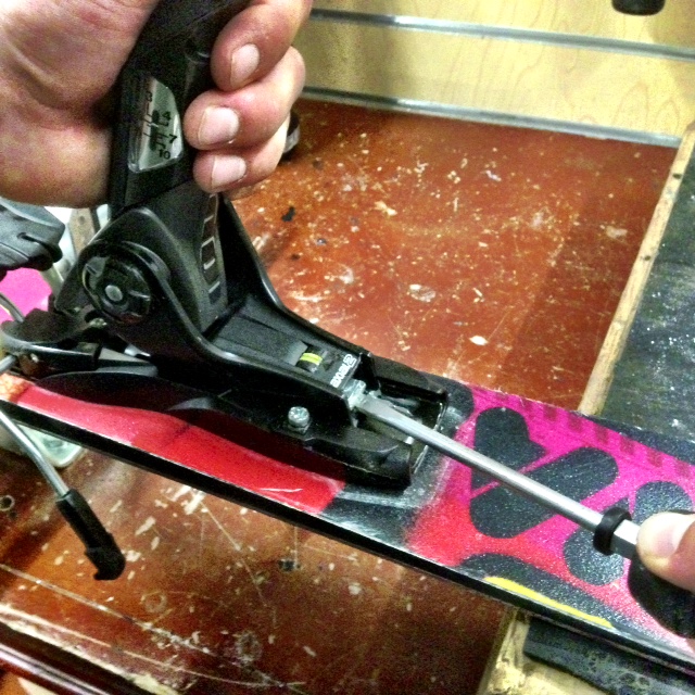 How to adjust Rossignol Axial Forward Pressure