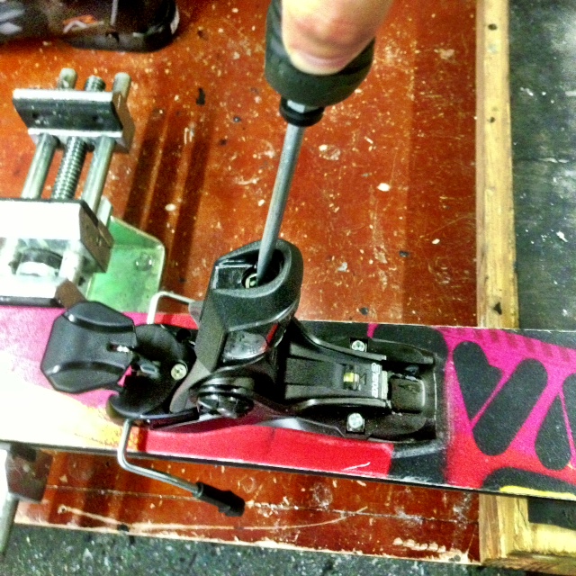 How to set the DIN on Rossignol Bindings
